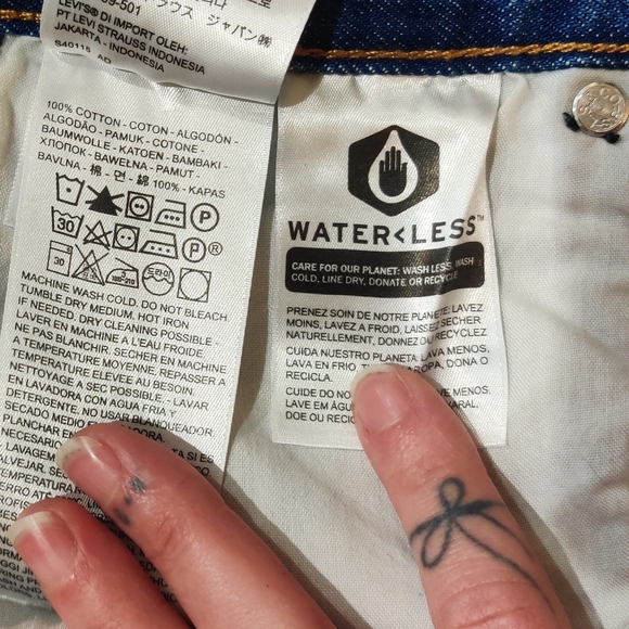 Levi's denim skirt - Picture 5 of 6